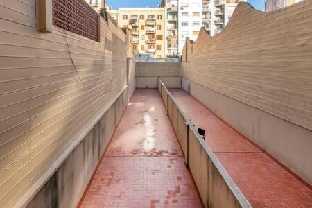 Bright And Modern Duplex With Terrace In Eixample District P2 Apartman Barcelona Kültér fotó