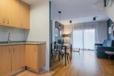 Bright And Modern Duplex With Terrace In Eixample District P2 Apartman Barcelona Kültér fotó